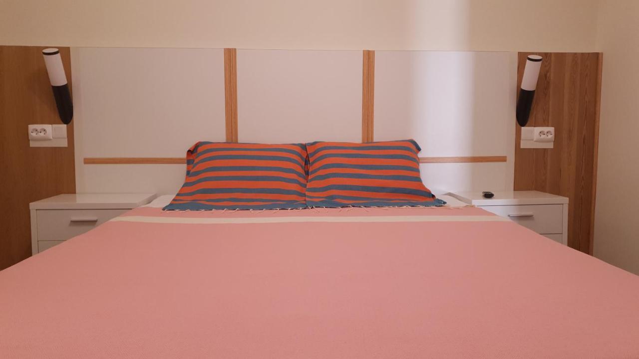 Bruma Hostel Ponta Delgada Zewnętrze zdjęcie